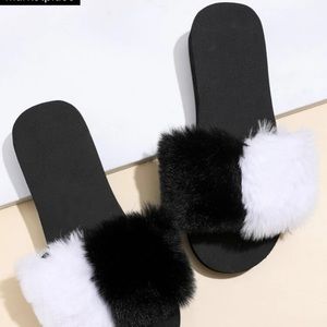 NEW!! Ladies Fur Slides by SHEIN